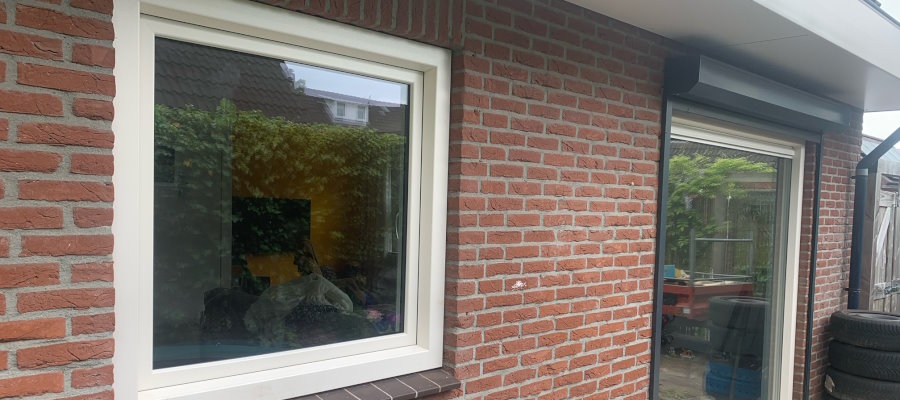 Kunststof kozijnen laten plaatsen in Assen biedt veel voordelen voor je woning.